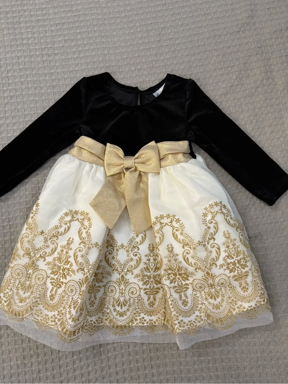 Rare Editions Black Velvet and Gold-Accent Ivory Party Dress